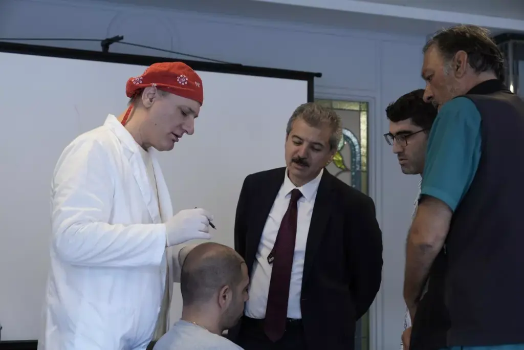 Saç Ekimi Eğitimi 2 Saç Ekimi Eğitimi